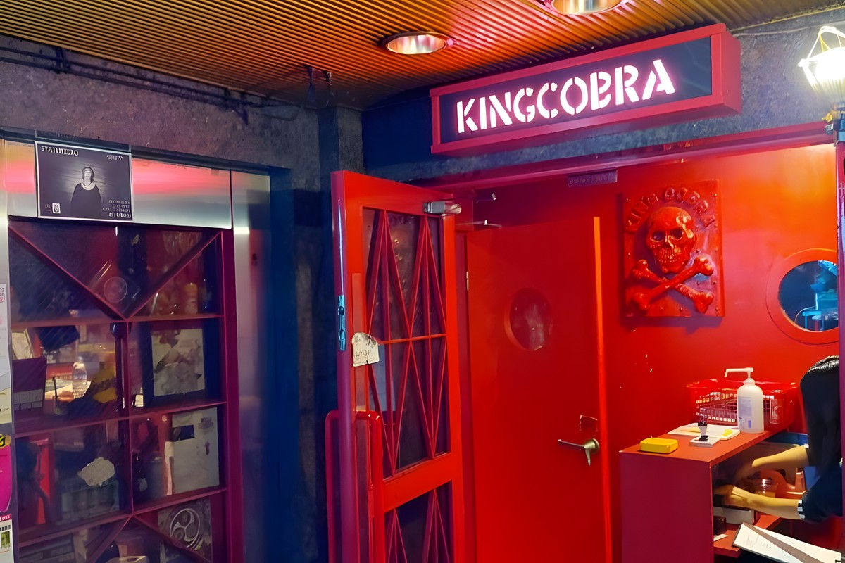 心斎橋KING COBRAの外観